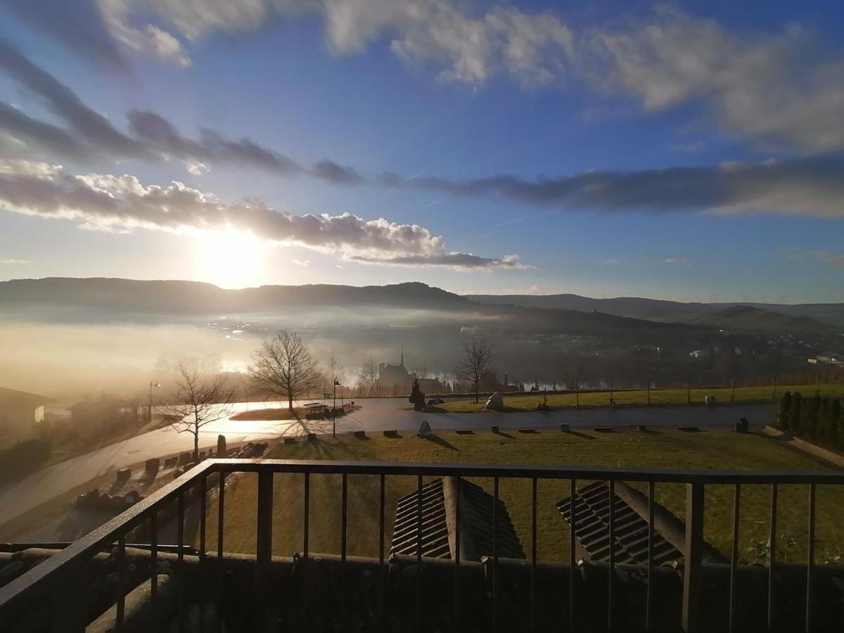 Weingut & Gastehaus Schumann Leilighet Lieser Eksteriør bilde